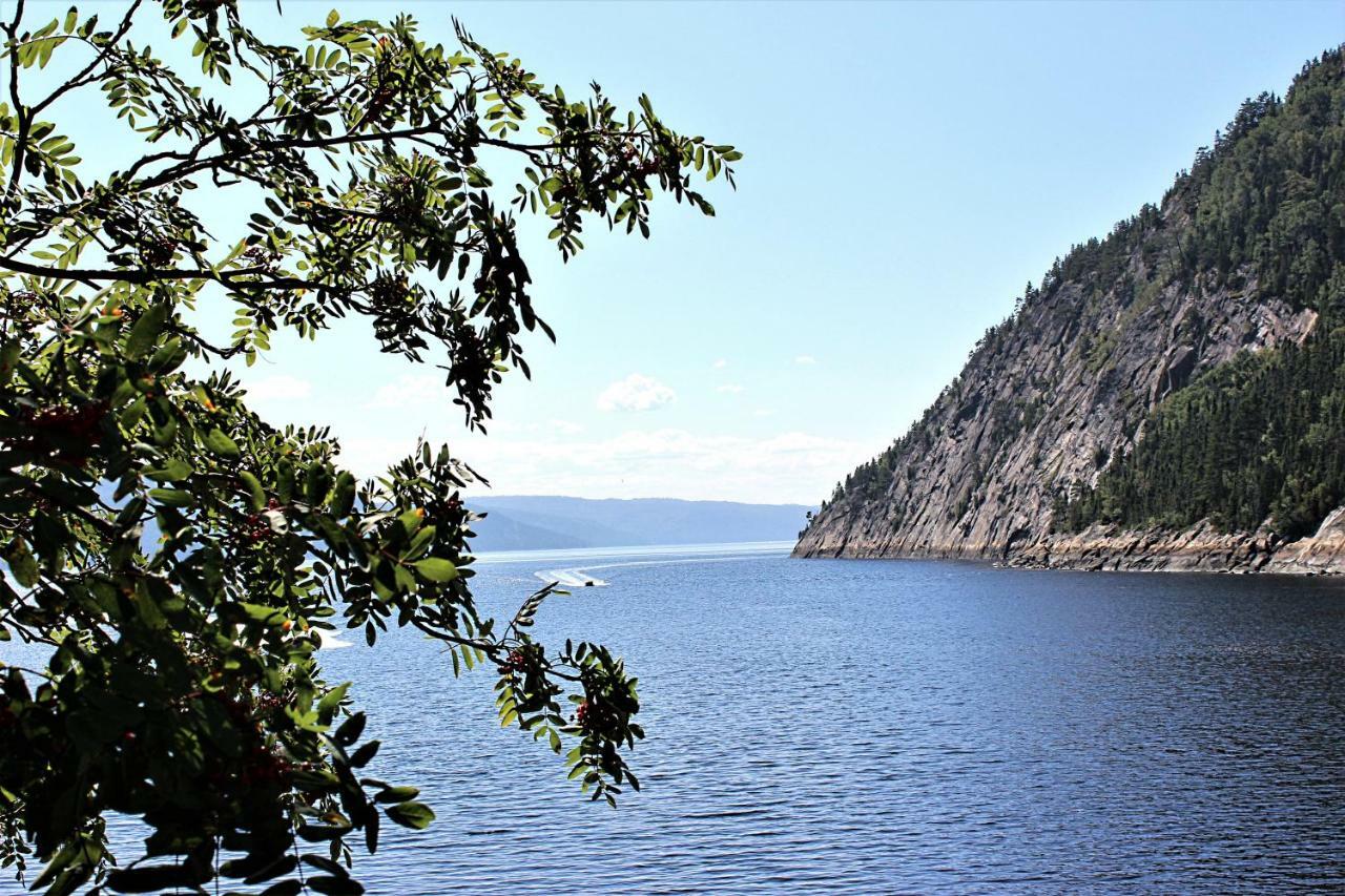 Апартаменты Panoramique Du Fjord Л'Анс-Сен-Жан Экстерьер фото